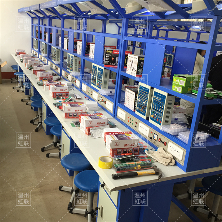HL-205B型 电子产品焊接与工艺实训台（两面四组型）